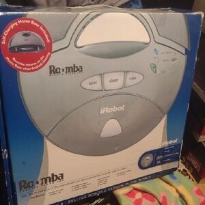 Roomba Robotic Vacuum Cleaner - Gray